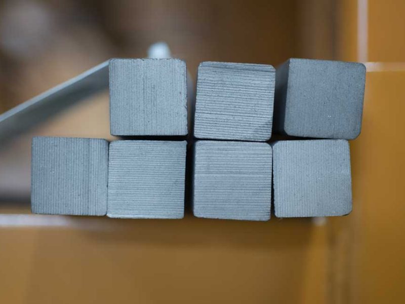 vendita profili in titanio